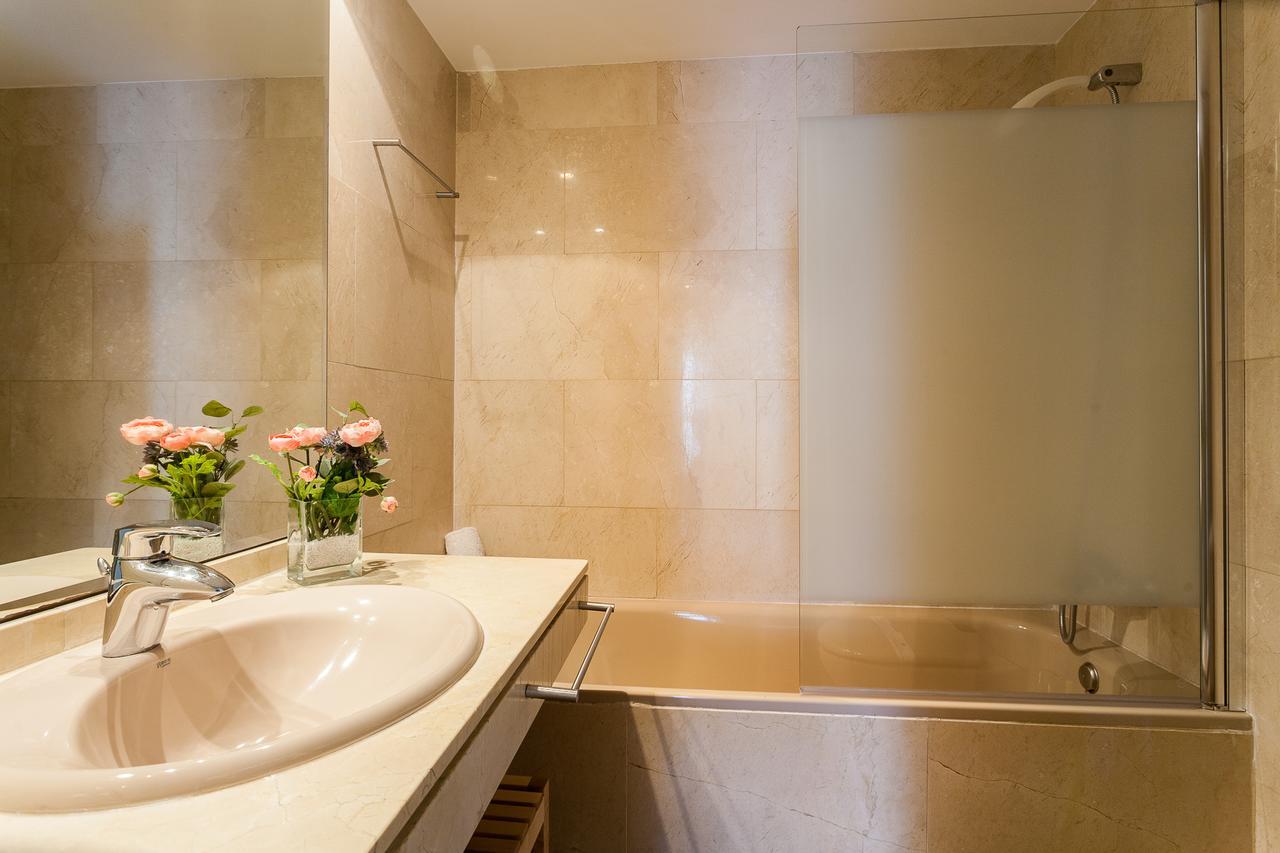 Apartup Green Opera Views Valencia Eksteriør billede